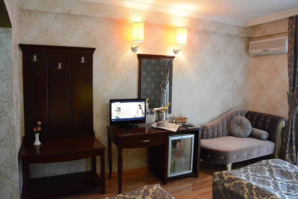 Club Rose Bay Hotel Foca 3*,
