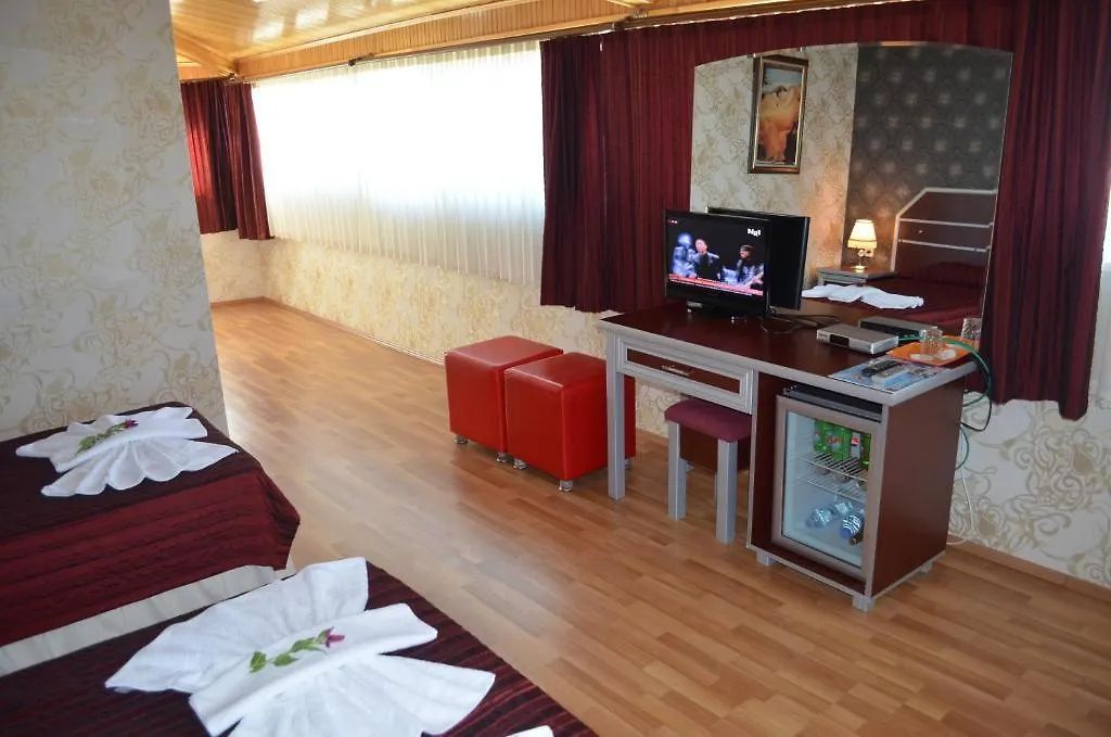 Club Rose Bay Hotel Foca 3*,